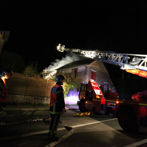 Feu de maison à Longaulnay le 14 avril 2017